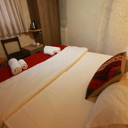 Mommy's Cave Hotel *