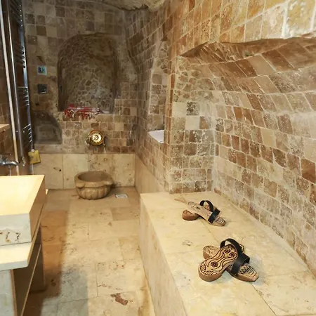 Mommy's Cave Hotel *