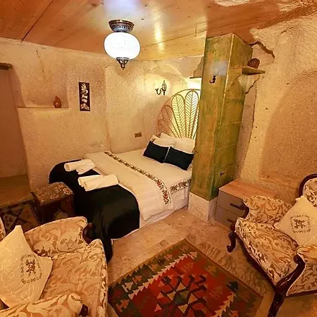 Mommy's Cave * Гореме