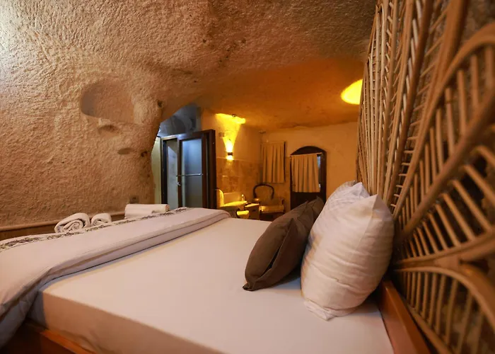 Mommy's Cave Hotel *